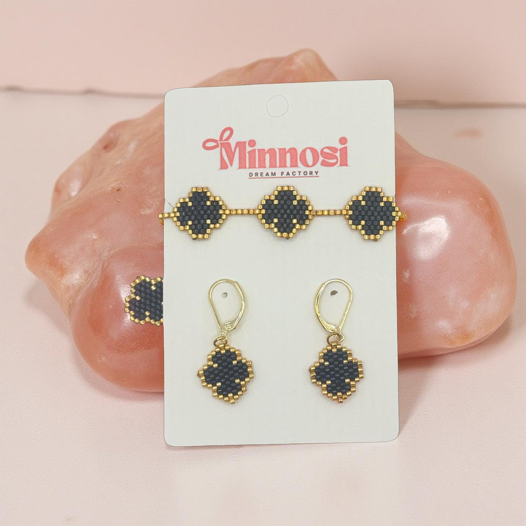 Handmade Black and Gold Jewelry Set – Boho Bracelet & Earrings – Geometric Beaded Jewelry – Elegant Gift for Women